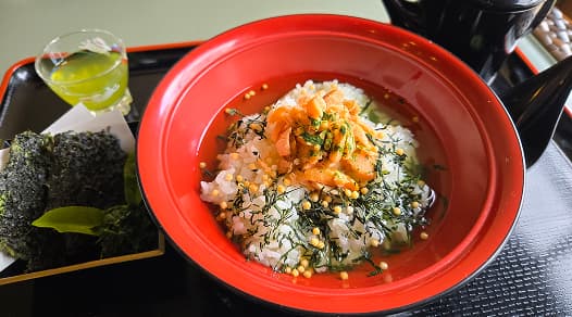 玉露の鮭茶漬け